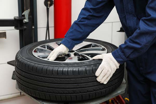 tyre fitting